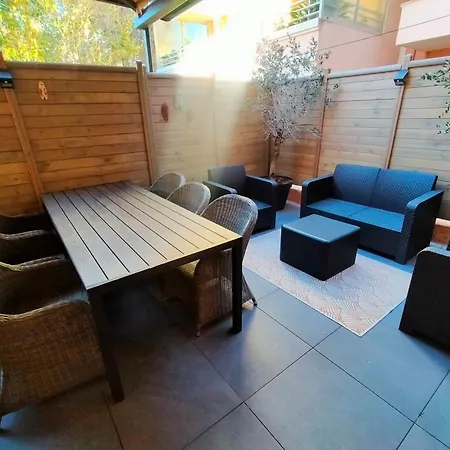 Super 2 à 6 Pers Garage Privé, Centreville, 150m, 2 Terrasses