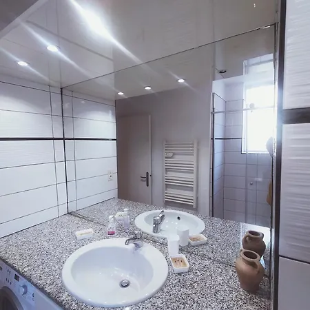 Apartment Super 2 A 6 Pers Garage Prive, Centreville, 150m, 2 Terrasses *